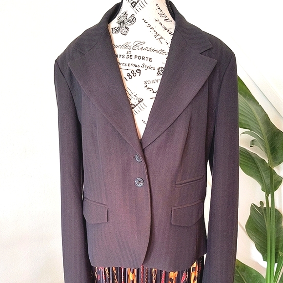Michael Kors Dark Brown Blazer. Size 14. Excellent Condition! - Picture 4 of 9